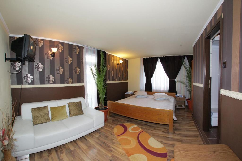 Pension Ramona Zalau Exterior photo